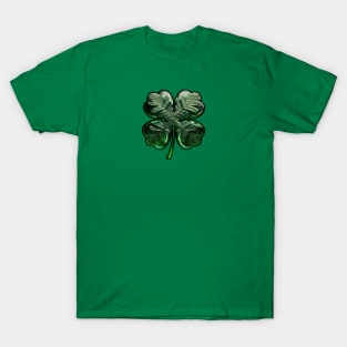 Four-leaved lucky clover for Saint Patrick's Day T-Shirt